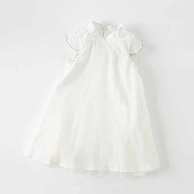 Vestido Branco Luxo com Bordados Delicados