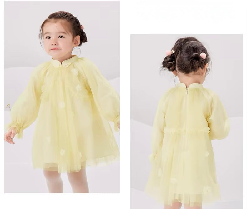 Vestido Chiffon Flores – Elegância e Leveza Atemporal