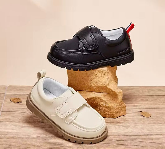 Sapato Infantil Clássico com Velcro