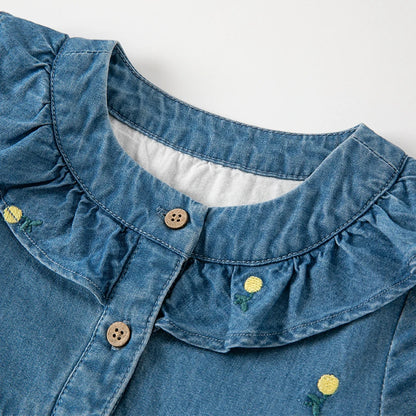 Vestido Jeans Bordado com Babados
